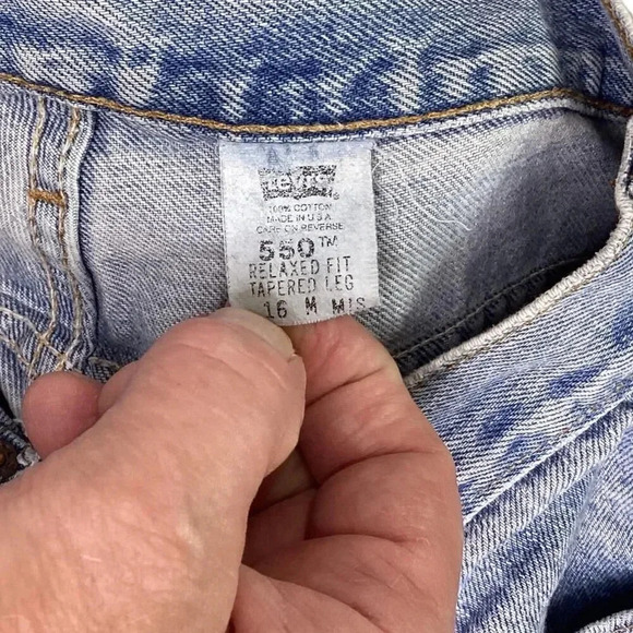 VTG Levis 550 Jeans Women 16 M Relax Tapered Natural Distressing Mom USA Made - Picture 8 of 8